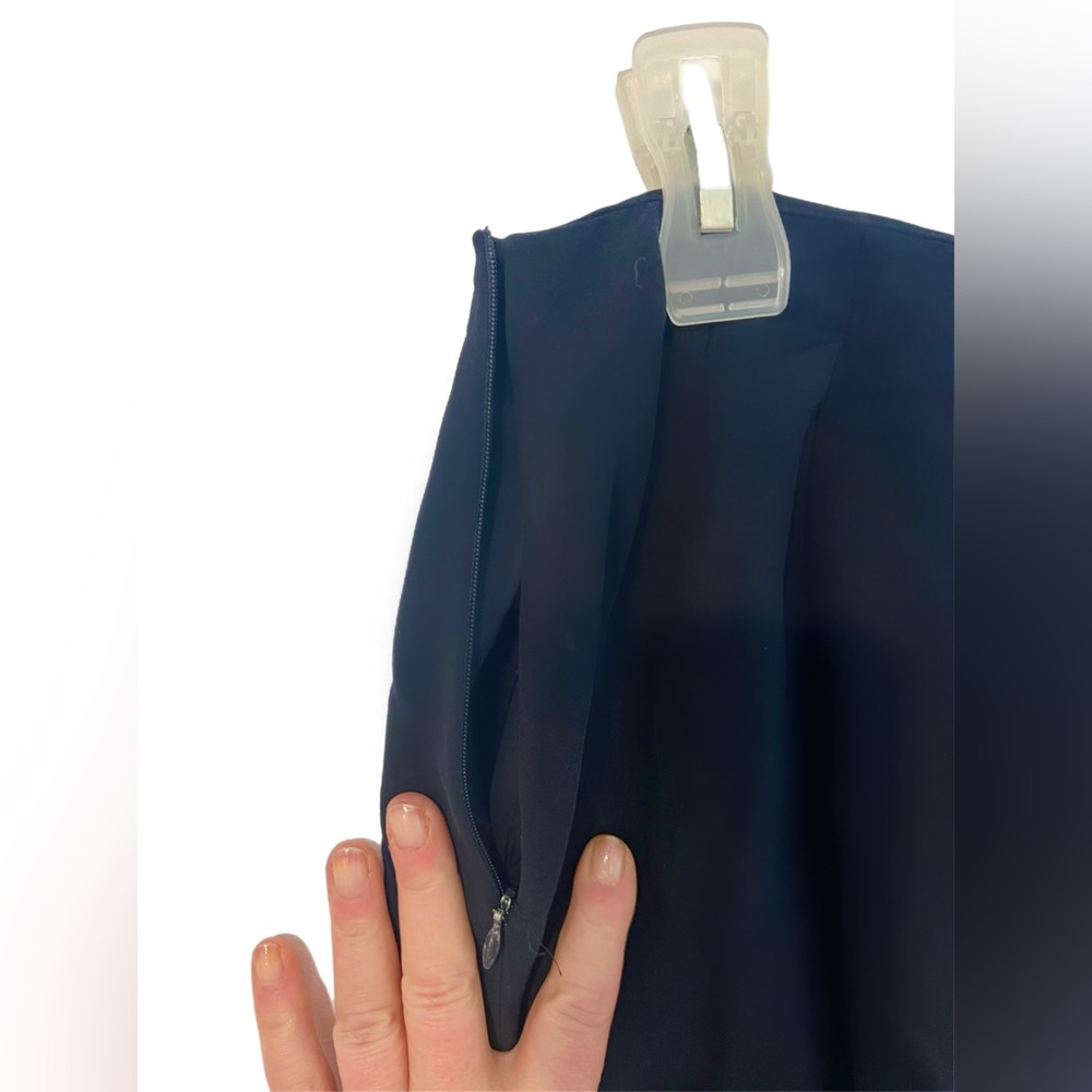 🍍Liz Claiborne Collection Sz. 12 Navy, Side Zipper, Fully Lined, Back Slit🍍 - Picture 3 of 7
